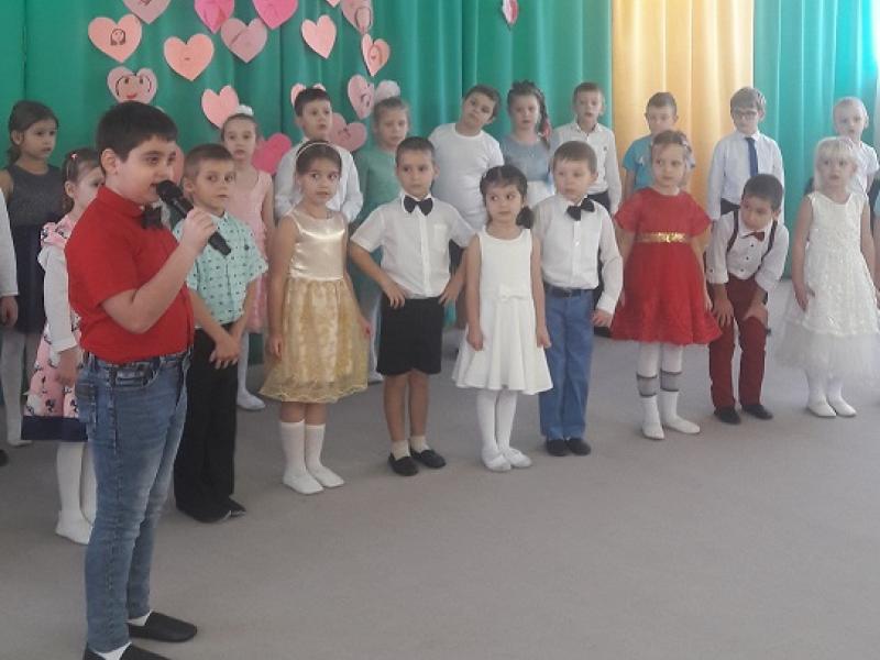 Стихи и песни для мам от ребят подготовительной группы